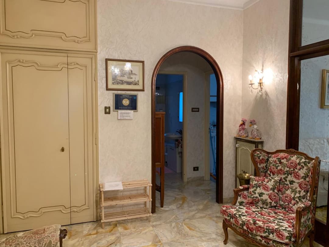 MAISON IVA & GIO' OLD STYLE — photo 1 of 1