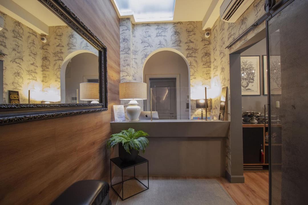Boutique Hotel Hugo — photo 1 of 62