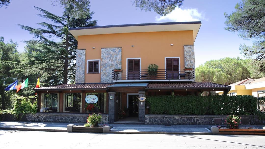 Hotel Alle Pendici — photo 1 of 57