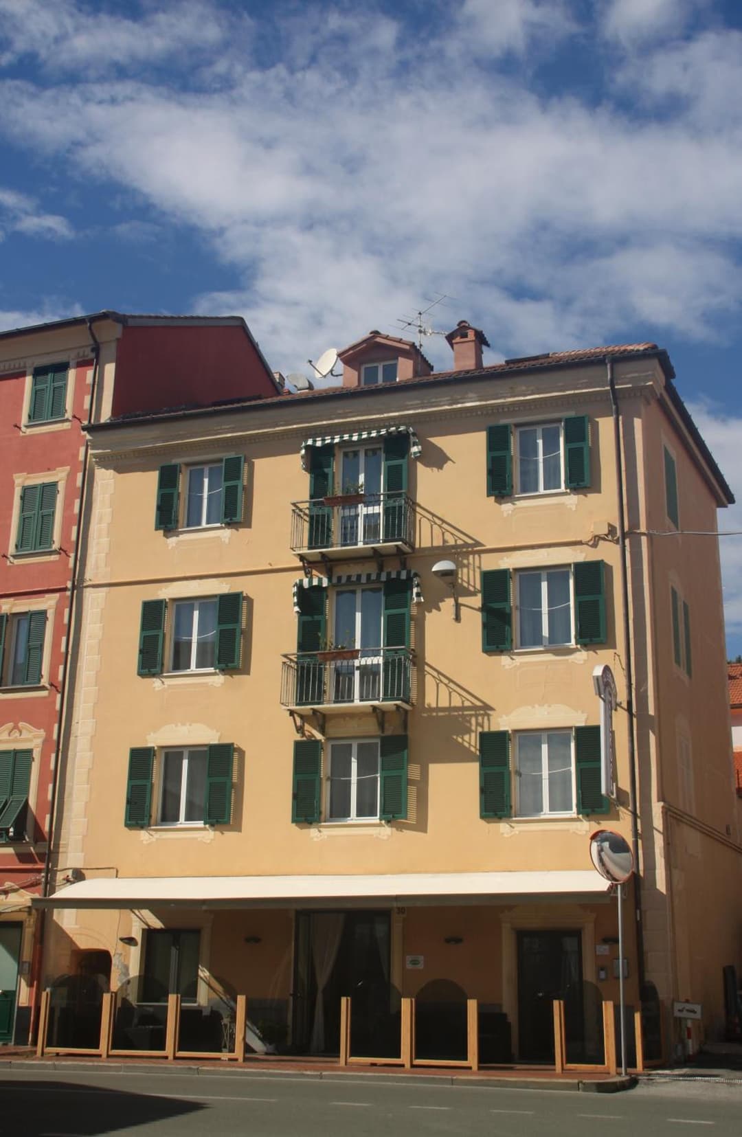 Hotel Aurora — photo 1 of 69