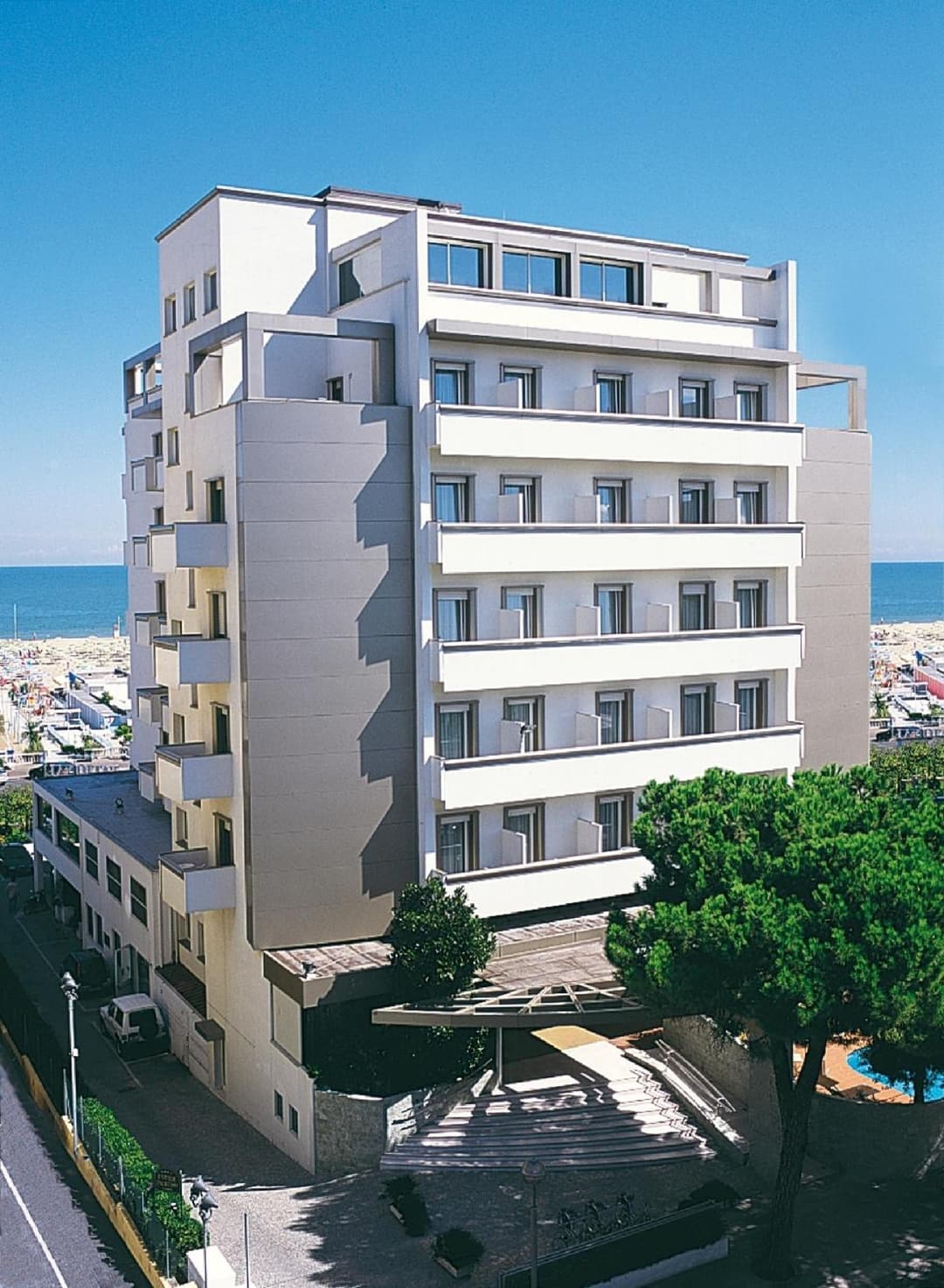 National Hotel — photo 1 of 57