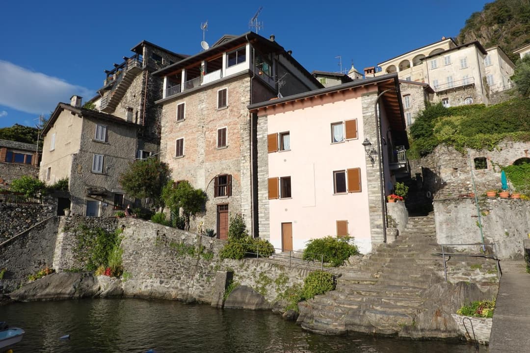 Casa Rosa — photo 1 of 32