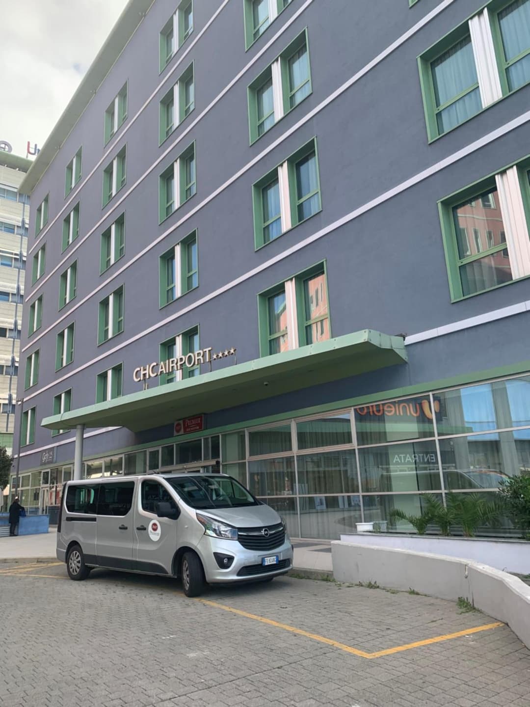 Best Western Premier CHC Airport — photo 1 of 91