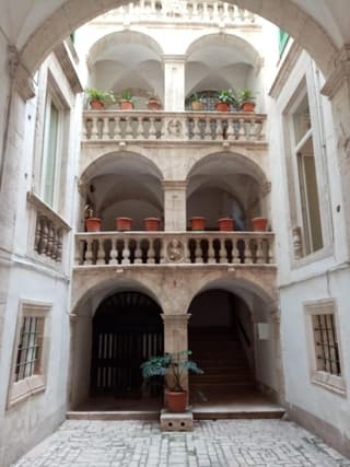 Le Bifore B&B