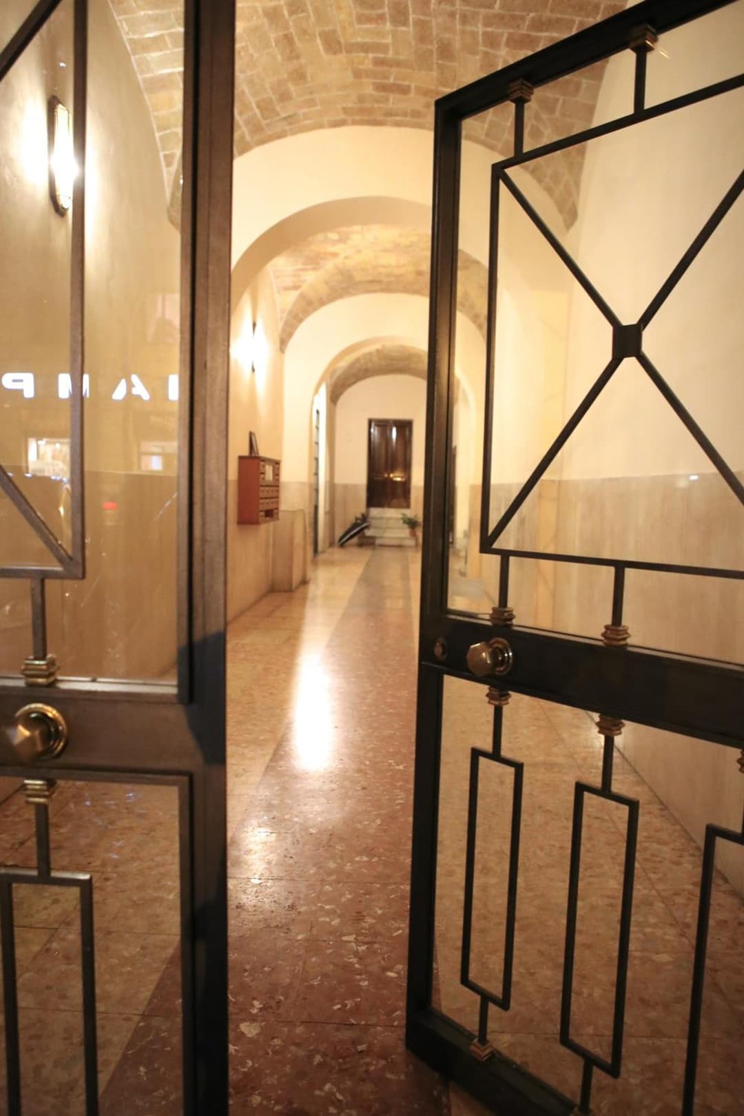 Arts & Rooms — photo 1 of 42