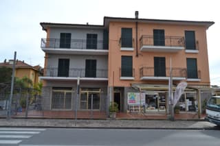 Happy House Diano Marina