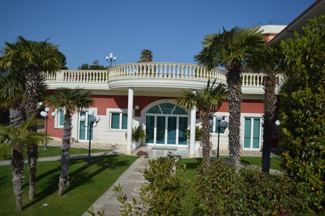 Unico Serrone Palace — photo 1 of 1