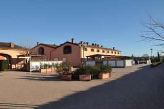 Ampio appartamento con piscina in prossimità del mare