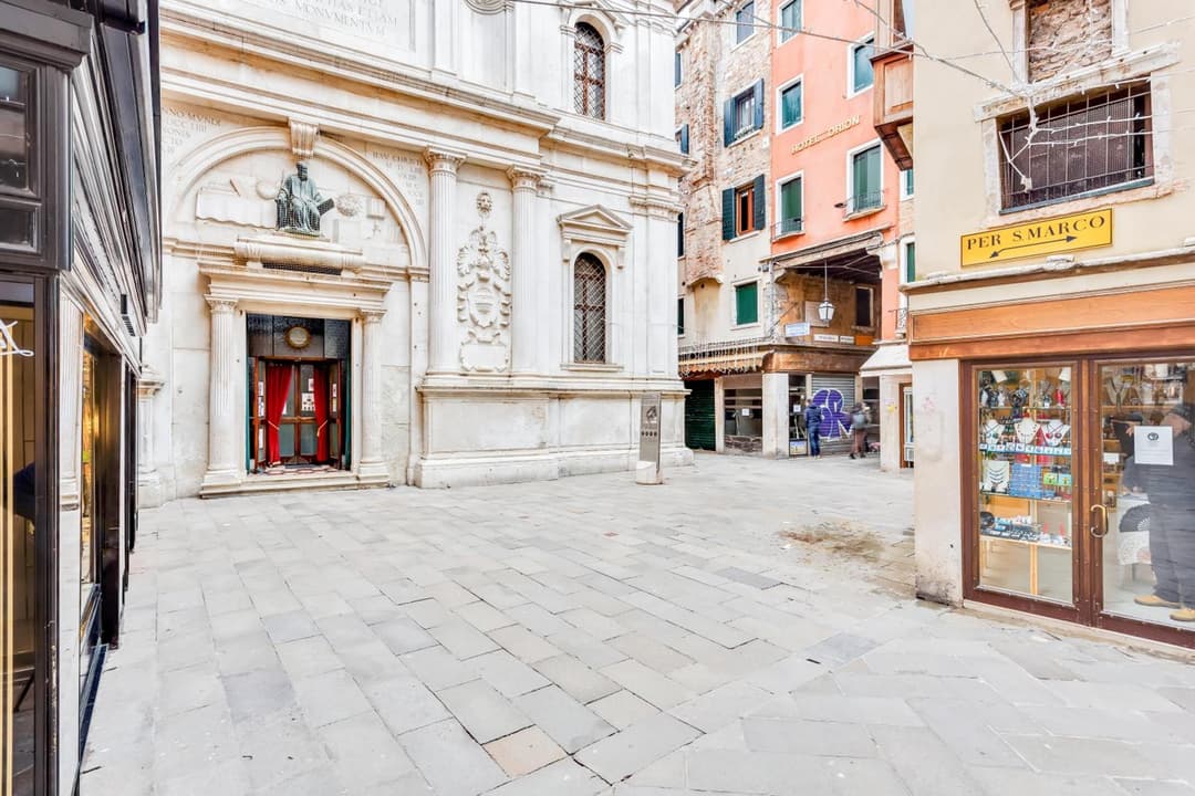 GuestHost - Ca Lu Vintage Flat con Vista su San Marco! — photo 1 of 1