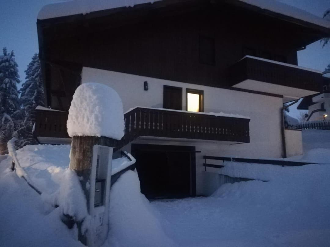 Holiday House Gastagh — photo 1 of 17