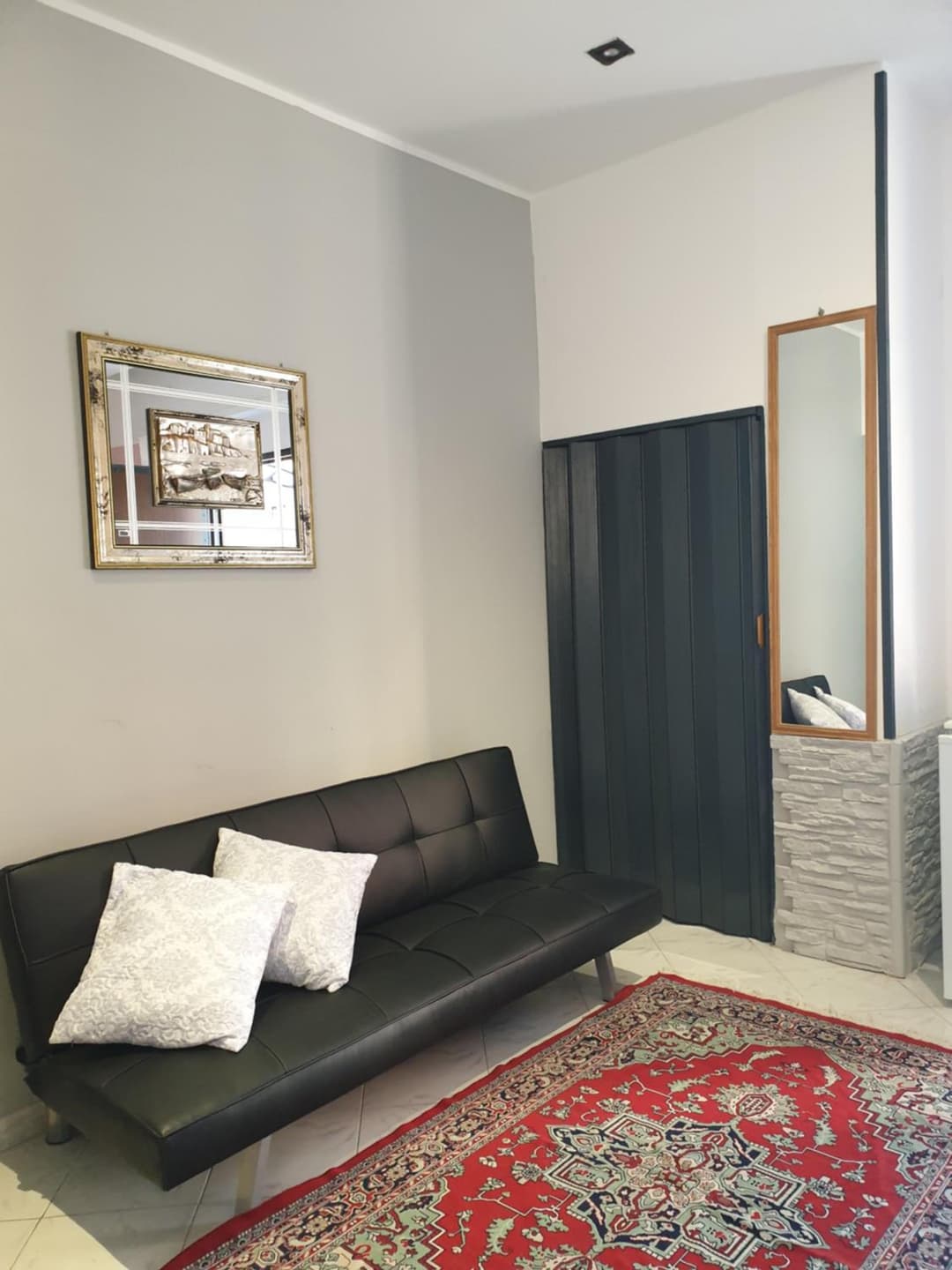 appartamento G.V — photo 1 of 15