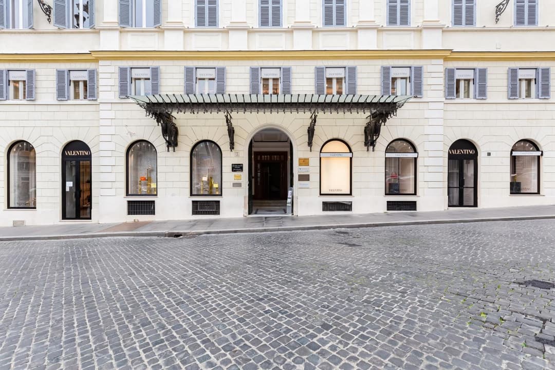 BDC - Spanish Steps Gold 2bdr suite — photo 1 of 1