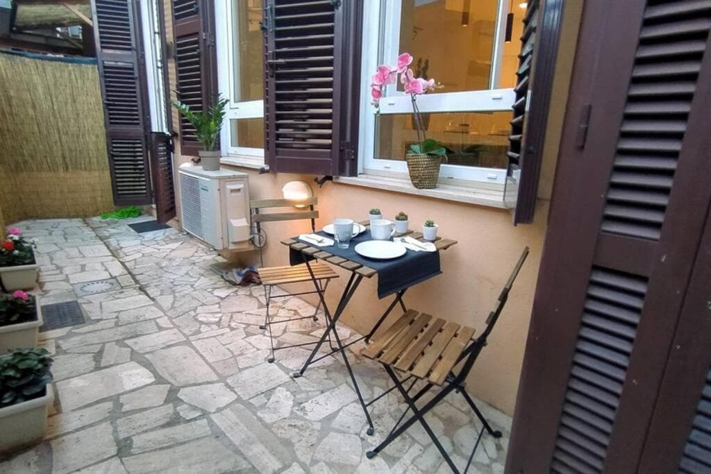 Elegante open space con vasca idromassaggio a Trastevere — photo 1 of 1