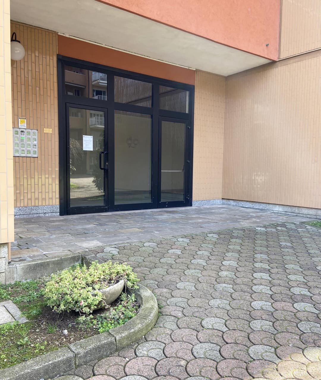 Casa di Laura mono e bilo di fronte Ospedale San Raffaele — photo 1 of 1