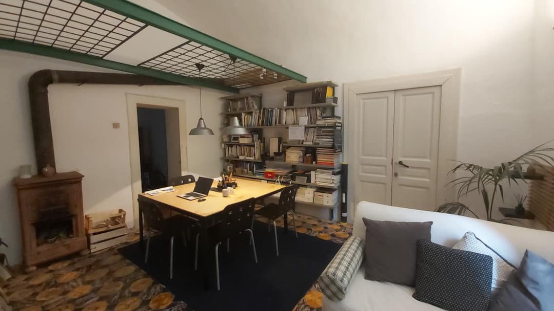 dimora aganoor business suite — photo 1 of 1