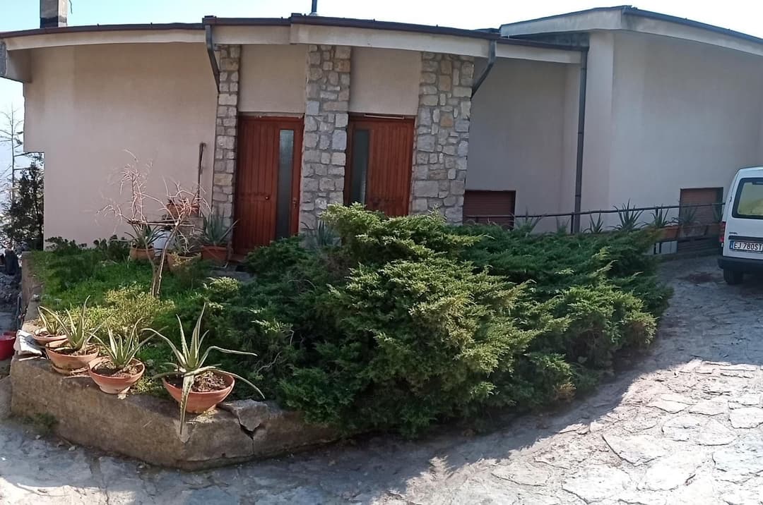 Collina Belvedere, appartamento indipendente in villa Salerno-Capezzano — photo 1 of 1