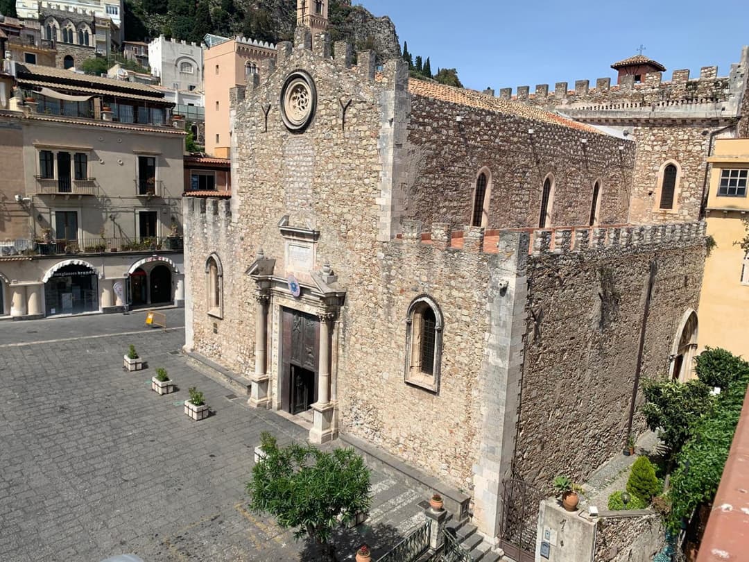 Duomo Square Apartment — photo 1 of 1