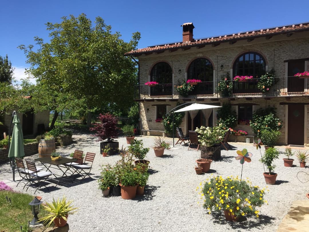 Cascina Curairone — photo 1 of 64