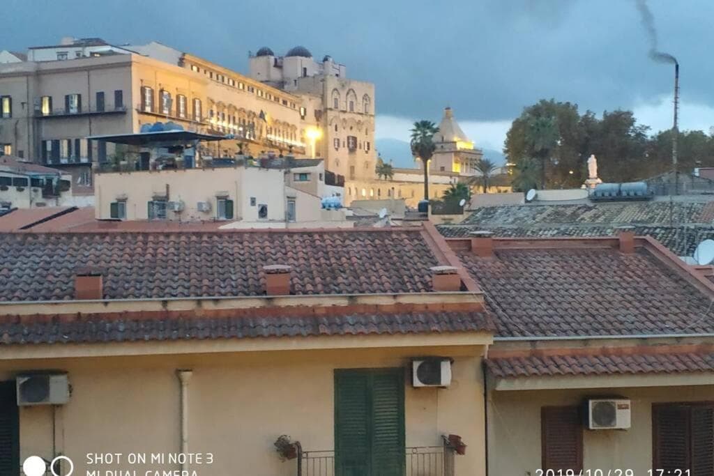 Home sweet home appartamento ricco di comfort — photo 1 of 10