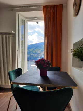 Sunset Lake Como con balcone vista lago