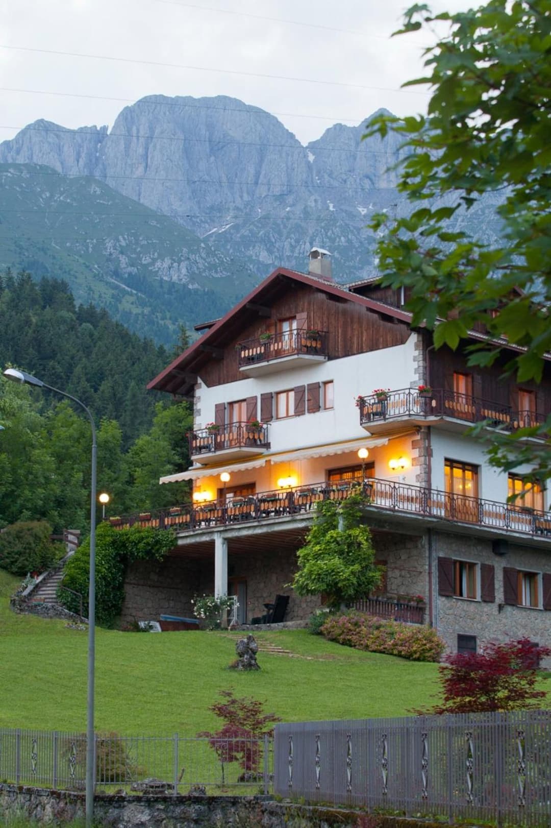 Albergo Ristorante Scanapà — photo 1 of 59