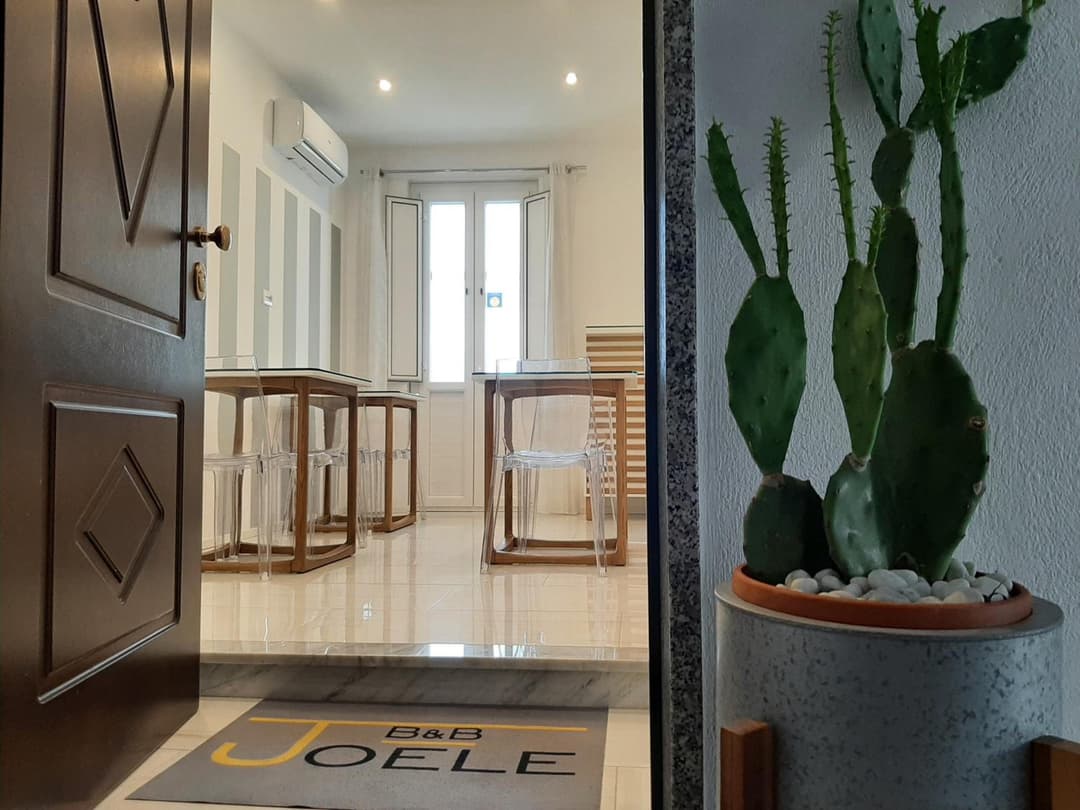B&B JOELE — photo 1 of 1