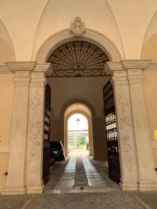 Cavour44 - Palazzo Canossa