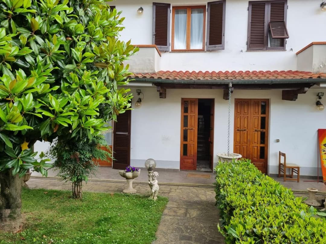 Casa Valentini — photo 1 of 23