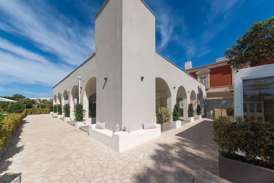Insula Boutique Hotel — photo 1 of 134