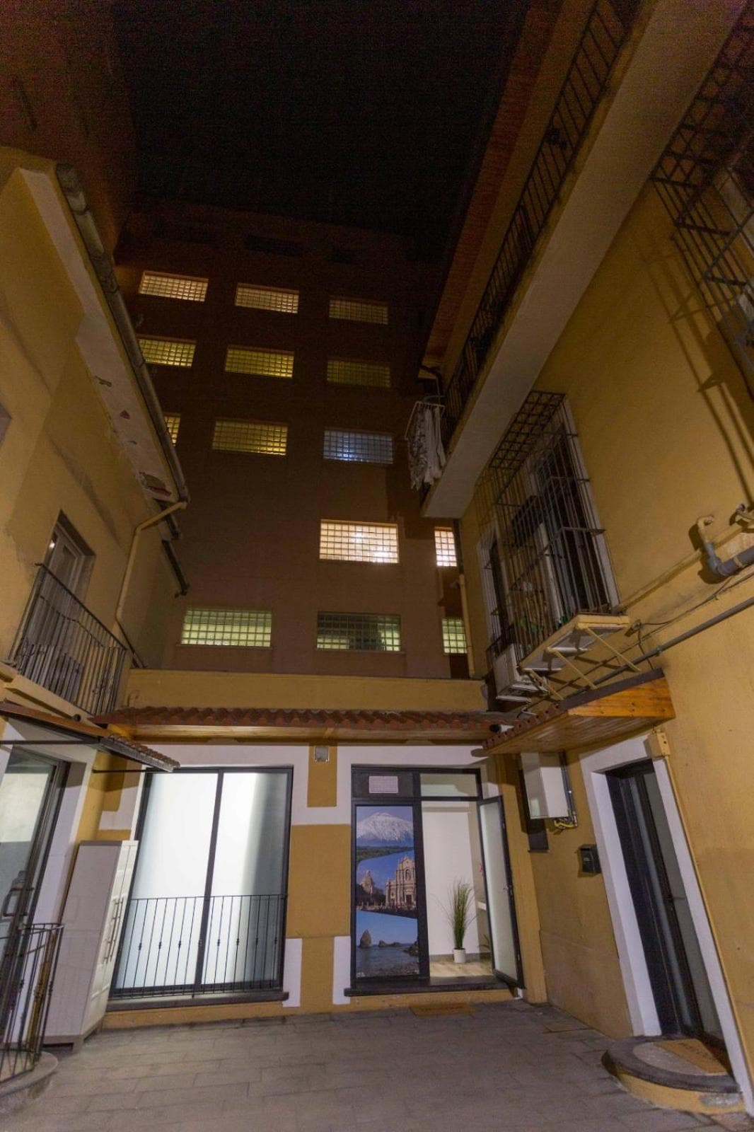 ETNEA 208 LUXURY JACUZZI SUITE Catania — photo 1 of 1