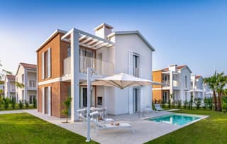 Pareus Beach Resort