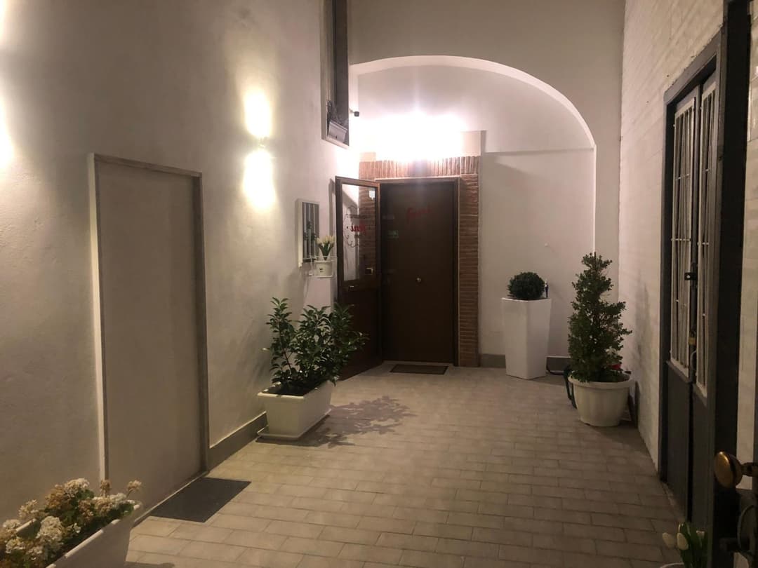 B&B Feni — photo 1 of 1