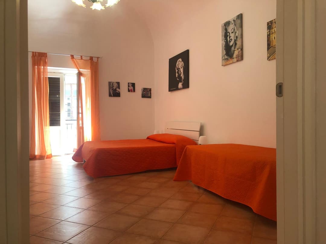 Casa arancio — photo 1 of 1