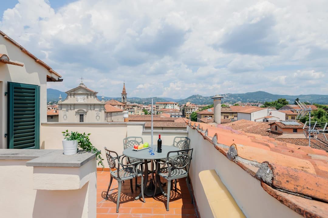 GuestHost - San Marco Apartment with Panoramic View — photo 1 of 1