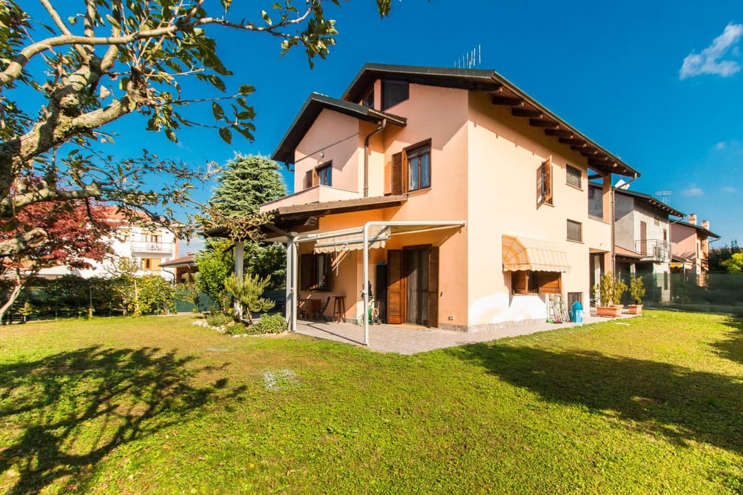 Casa Angeletti — photo 1 of 27