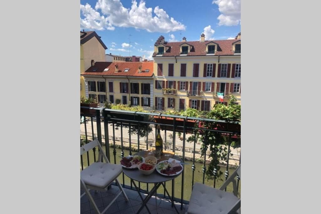 Urban House - Best View Navigli Milan Center - Restyled — photo 1 of 12