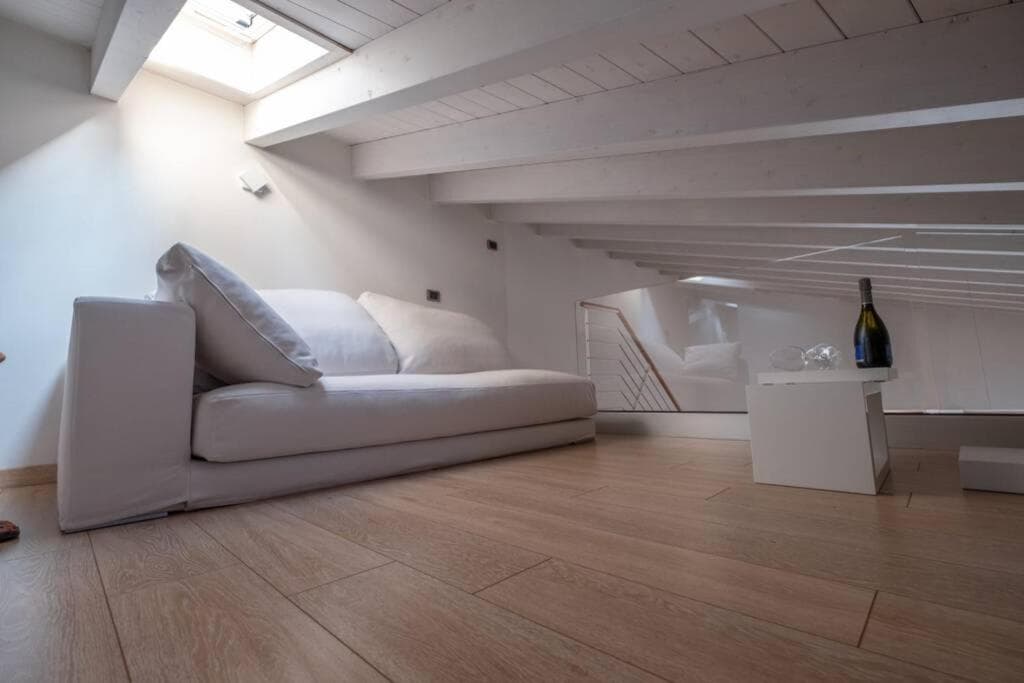 Happy Guest Apartments - Lake & Style — photo 1 of 1