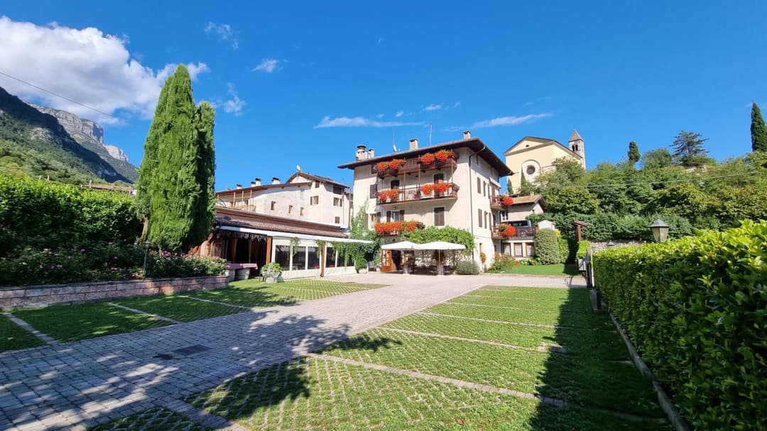 HOME SWEET HOME GIOSI — photo 1 of 38