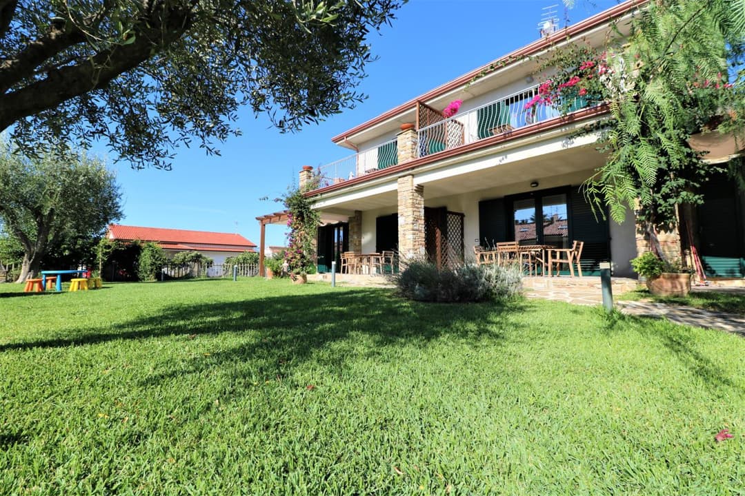 Villa di Marinella — photo 1 of 1