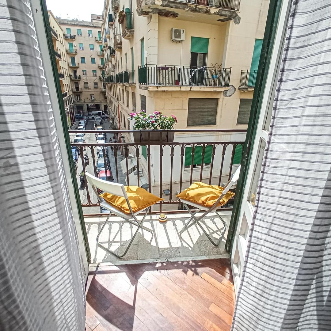 B&B Bandiera 77 — photo 1 of 1
