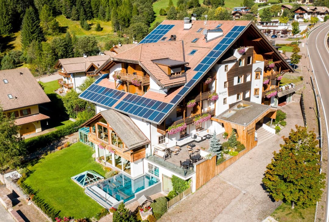 Berghotel Miramonti — photo 1 of 91