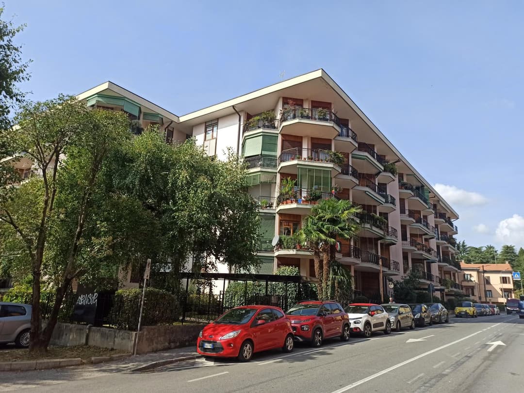 Blue Wave Apartment [Arona - Lago Maggiore] — photo 1 of 26