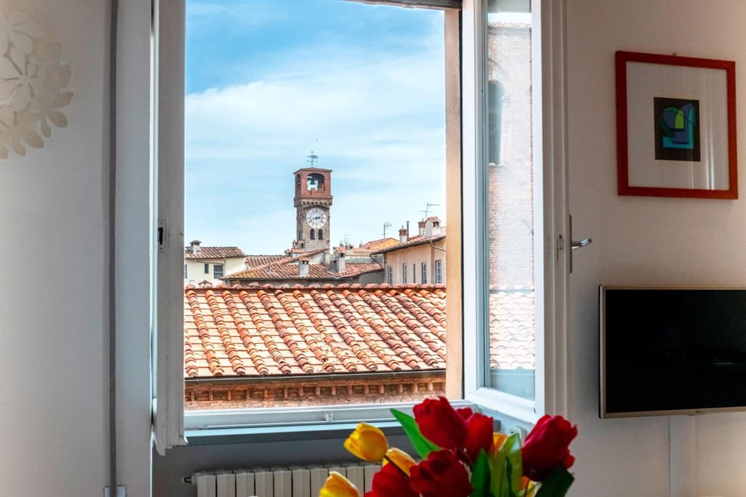 Luxury Flat in Town - Lucca City Center — photo 1 of 15