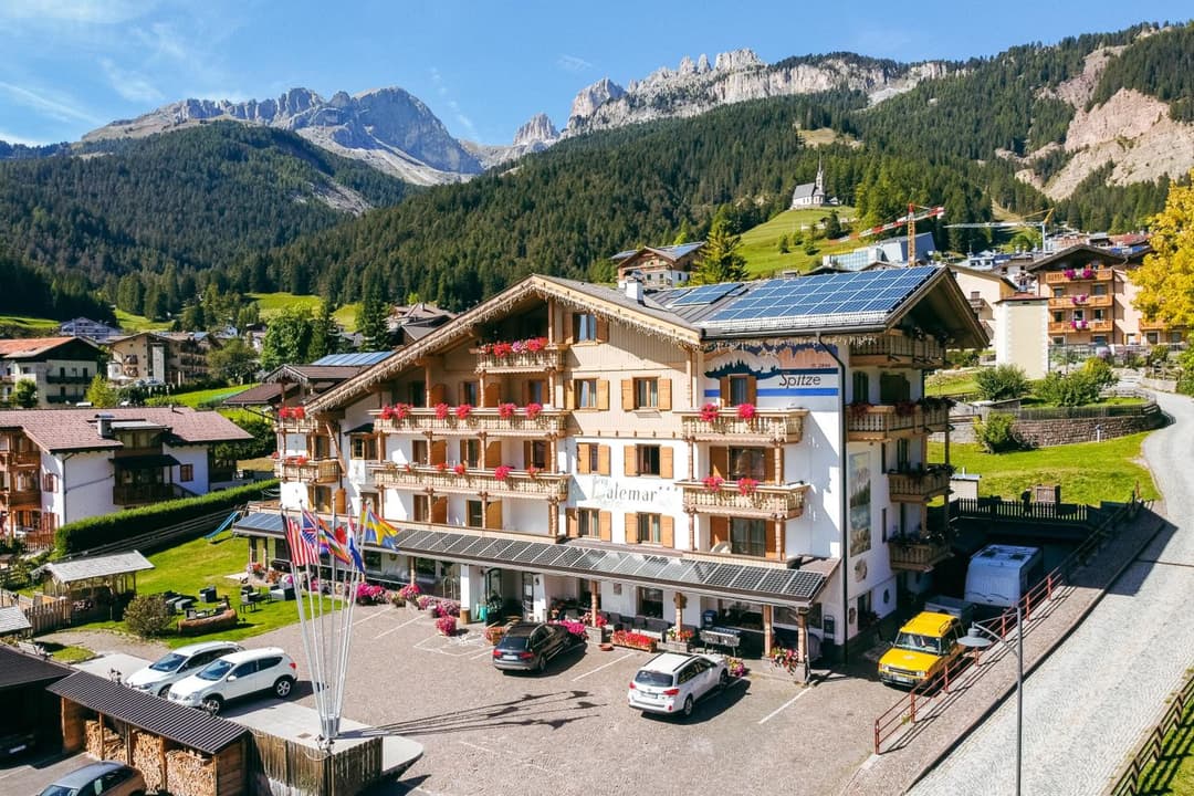 Berg Hotel Latemar Spitze — photo 1 of 1