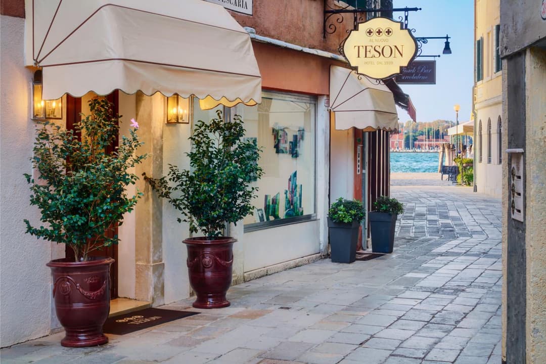 Hotel Nuovo Teson — photo 1 of 43