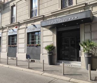 Hotel Five