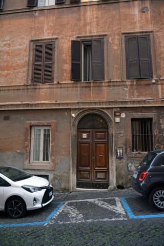 Chéri de Rome Vatican Apartment