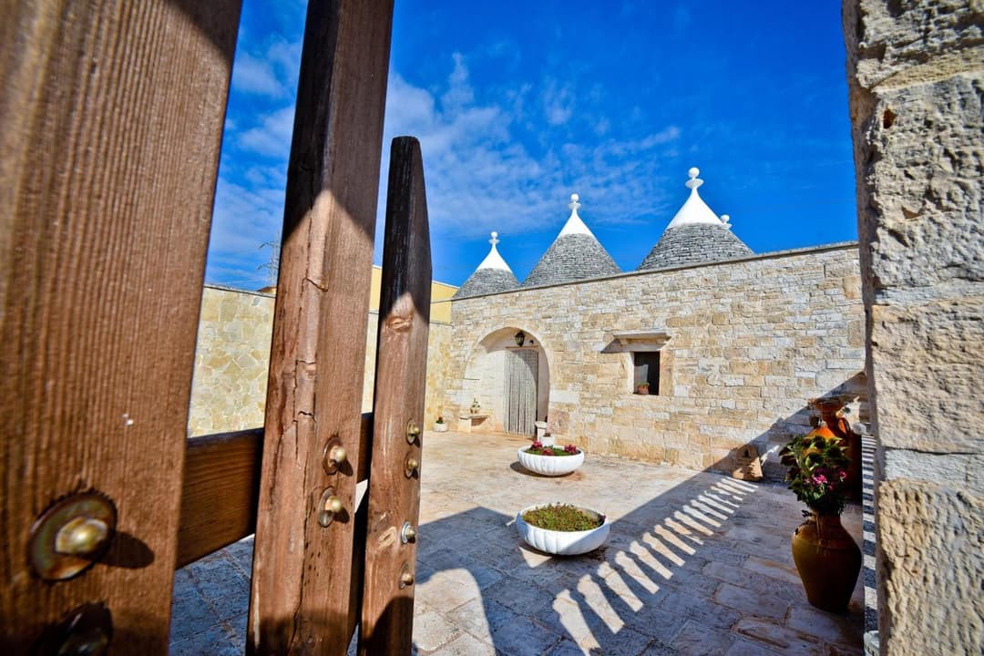 I CINQUE TRULLI with Swimming Pool — photo 1 of 1