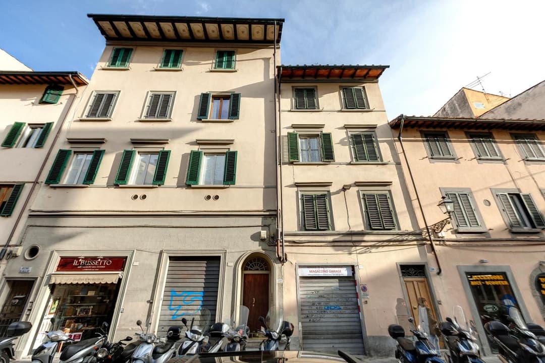 Corinne Apartment by Mamo Florence — photo 1 of 24