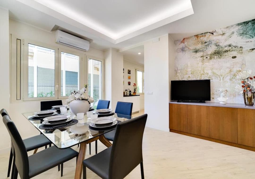 Luxury, large flat with terrace on Vatican Walls — photo 1 of 1